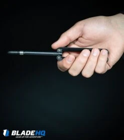 BaliYo By Spyderco Pen Butterfly Flipper (Black) -Knife Craft Store BaliYo by Spyderco Pen Butterfly Flipper Black BHQ 4501 kp in hand web large