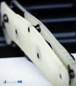 Benchmade 940 Osborne AXIS Lock Knife Natural G-10 (3.4" Black M4) -Knife Craft Store Benchmade 940 Osborne AXIS Lock Knife Natural G 10 Black M4 BHQ 114142 kp gmc spine web large